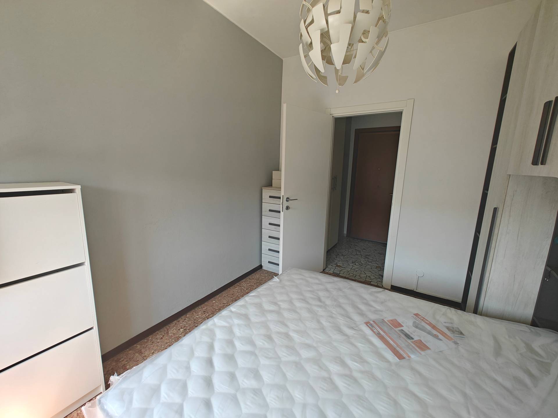 Appartamento in affitto a Milano, De Angeli