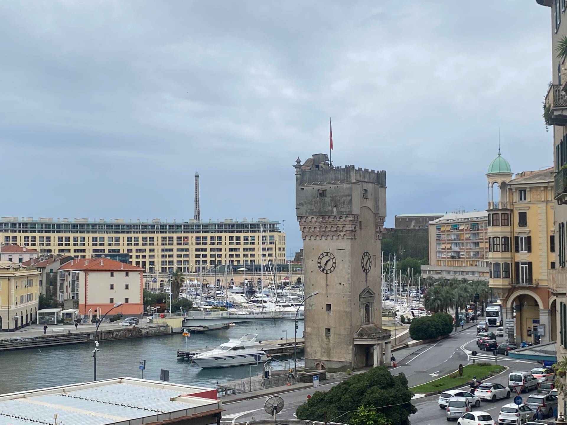 Appartamento in vendita, Savona centro