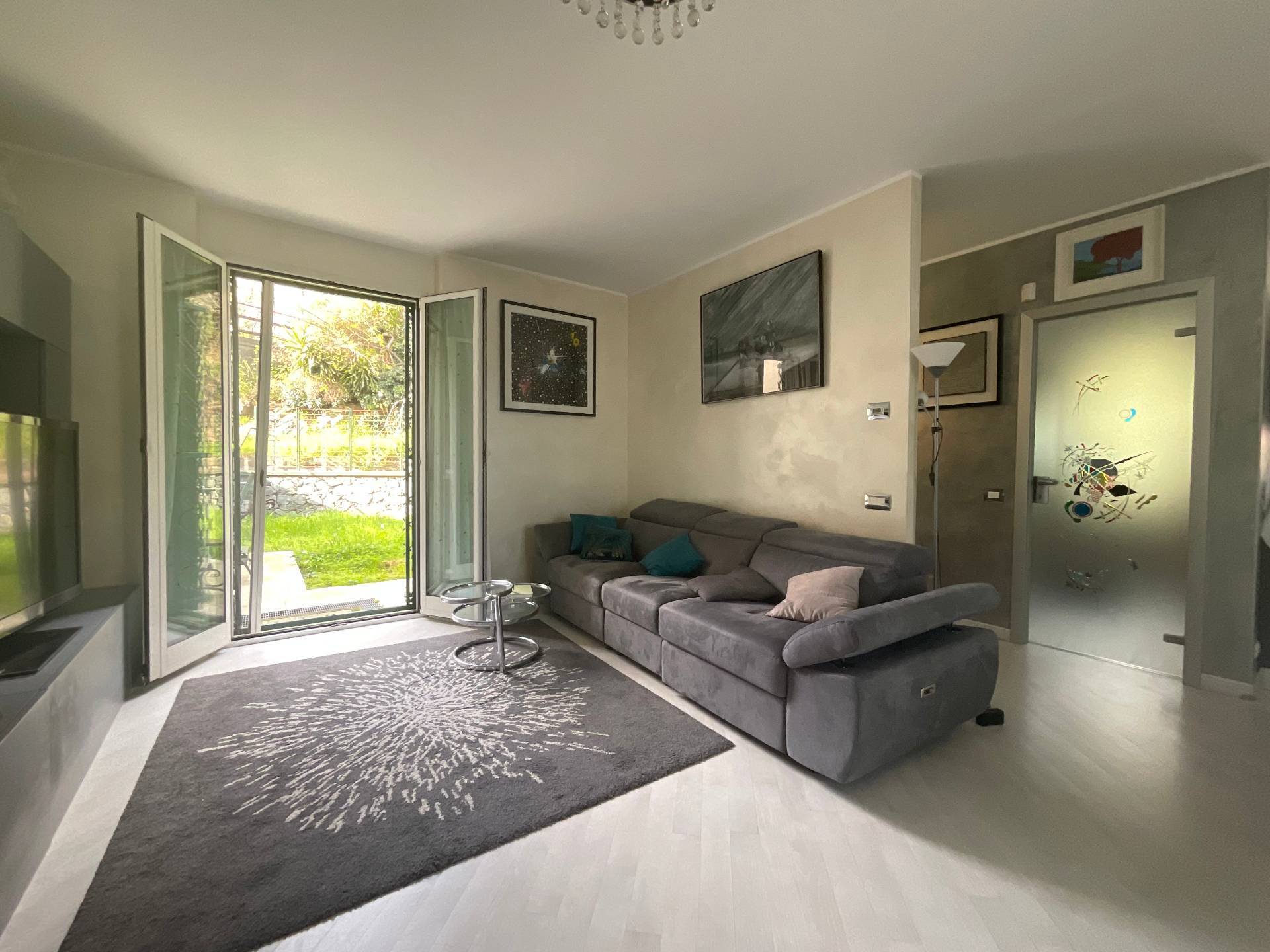 Villette a schiera in affitto a Albisola Superiore