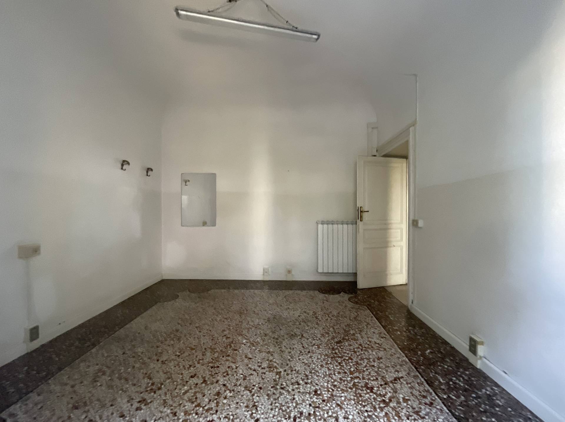 Appartamento in vendita a Savona, Centro