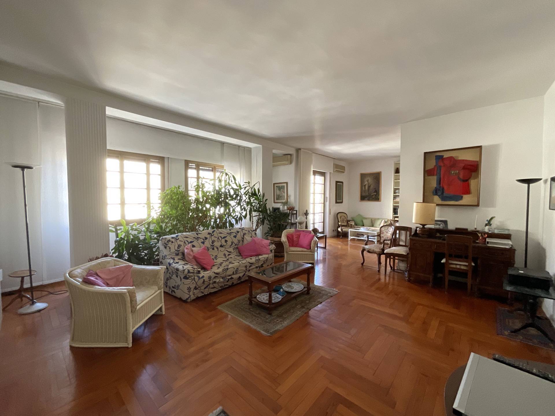 Appartamento in vendita a Savona, Centro