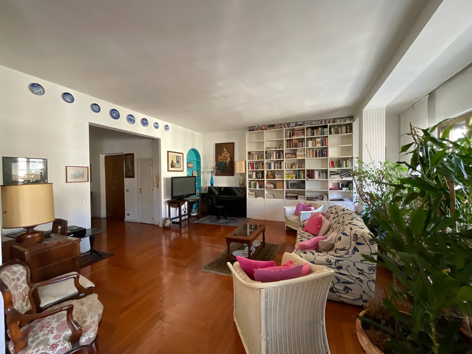 Appartamento in vendita a Savona, Centro