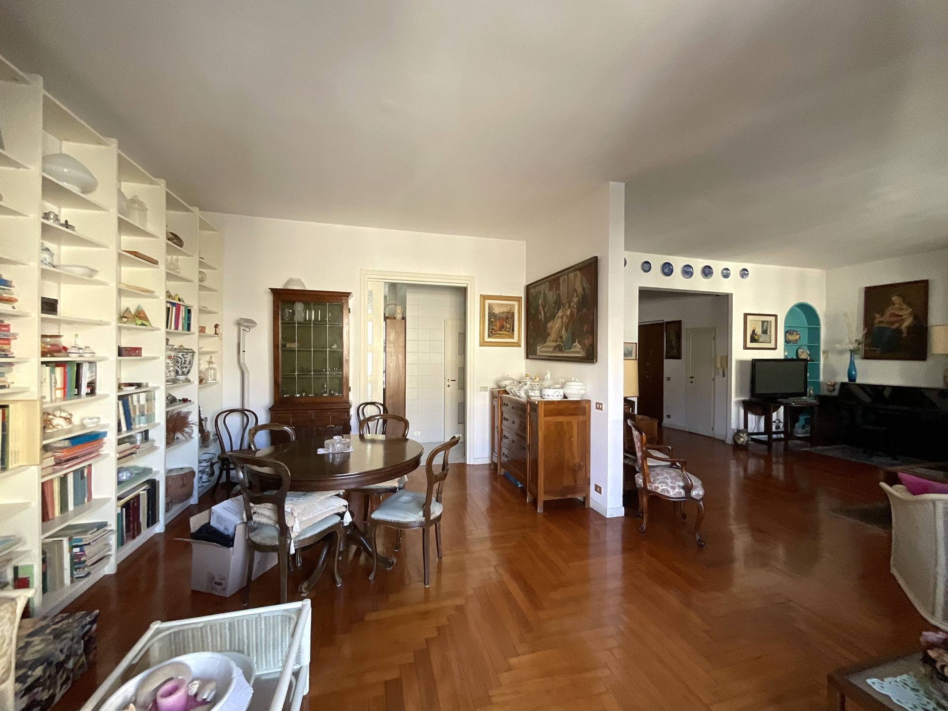 Appartamento in vendita a Savona, Centro