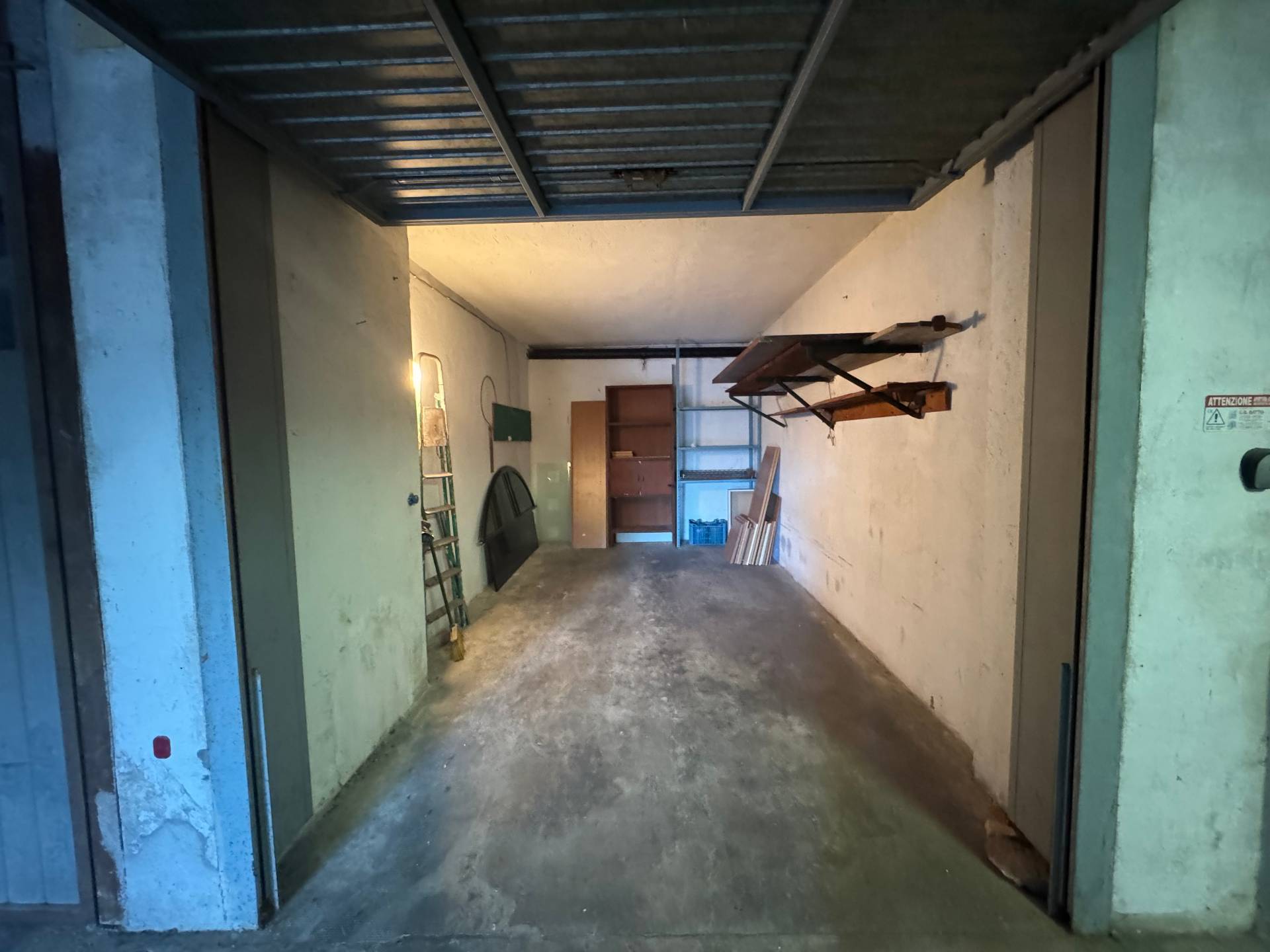 Box o garage in vendita a Savona, Oltreletimbro