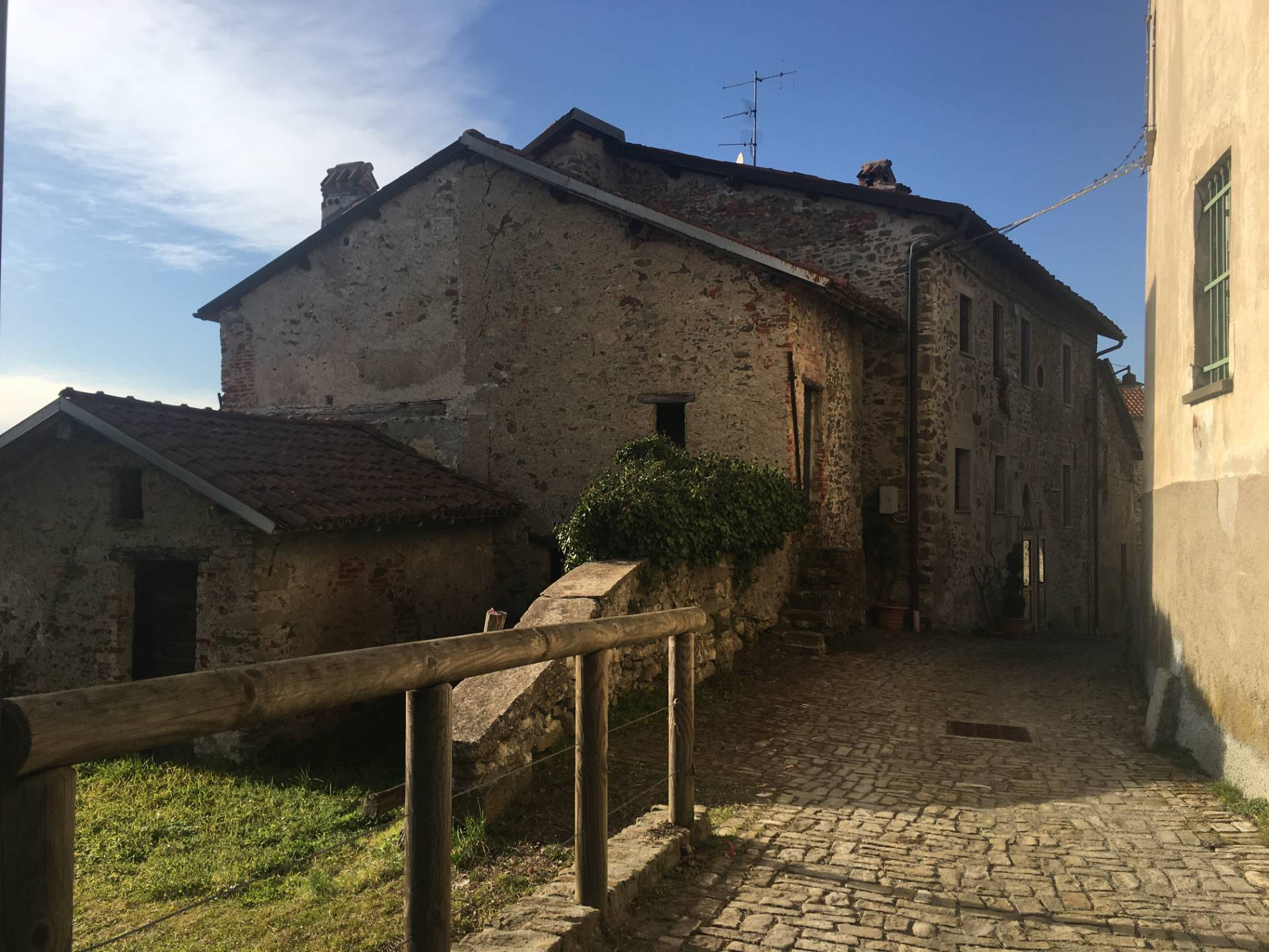 Casa singola in vendita a Dego