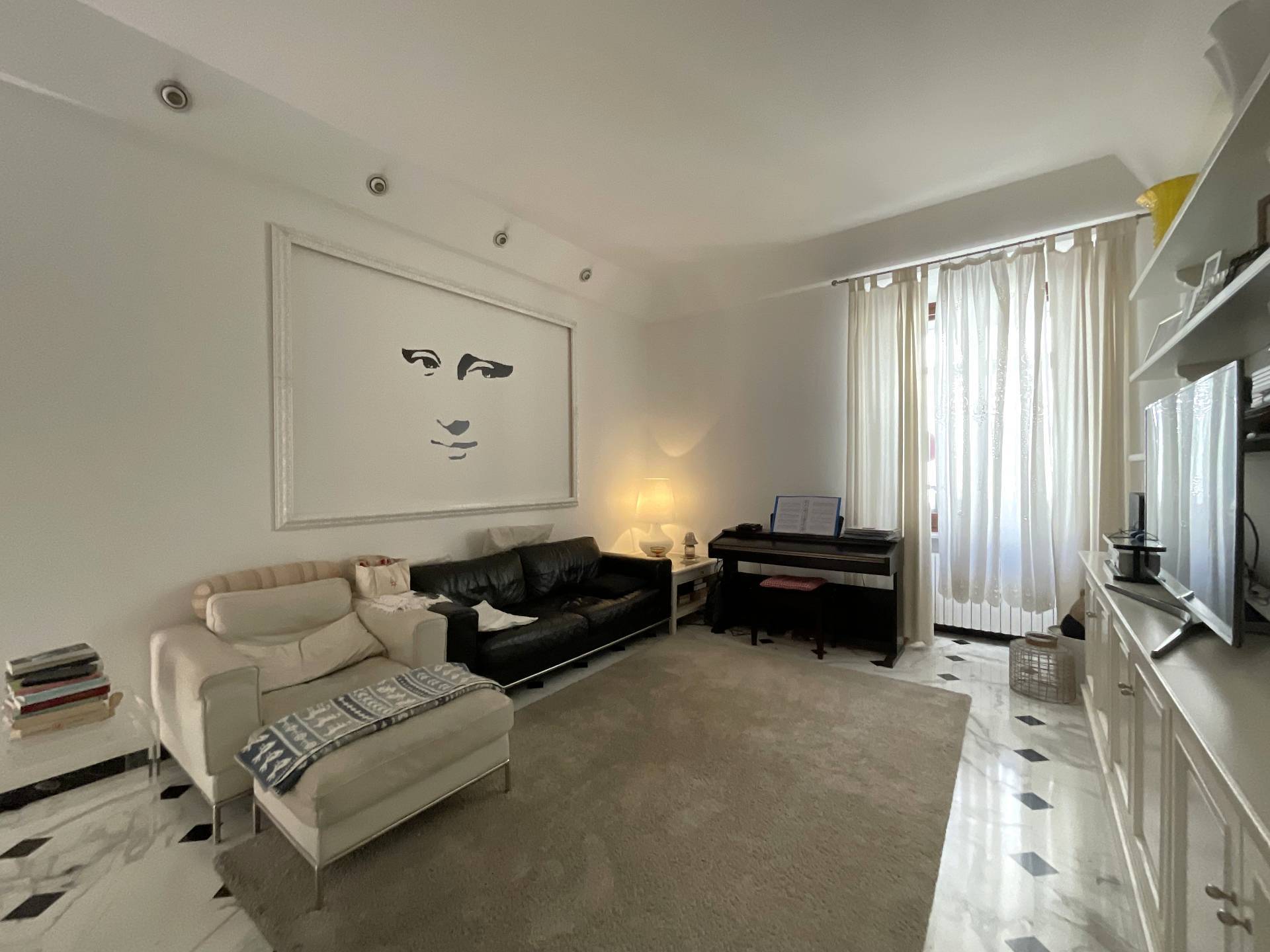 Appartamento in vendita a Savona, Centro