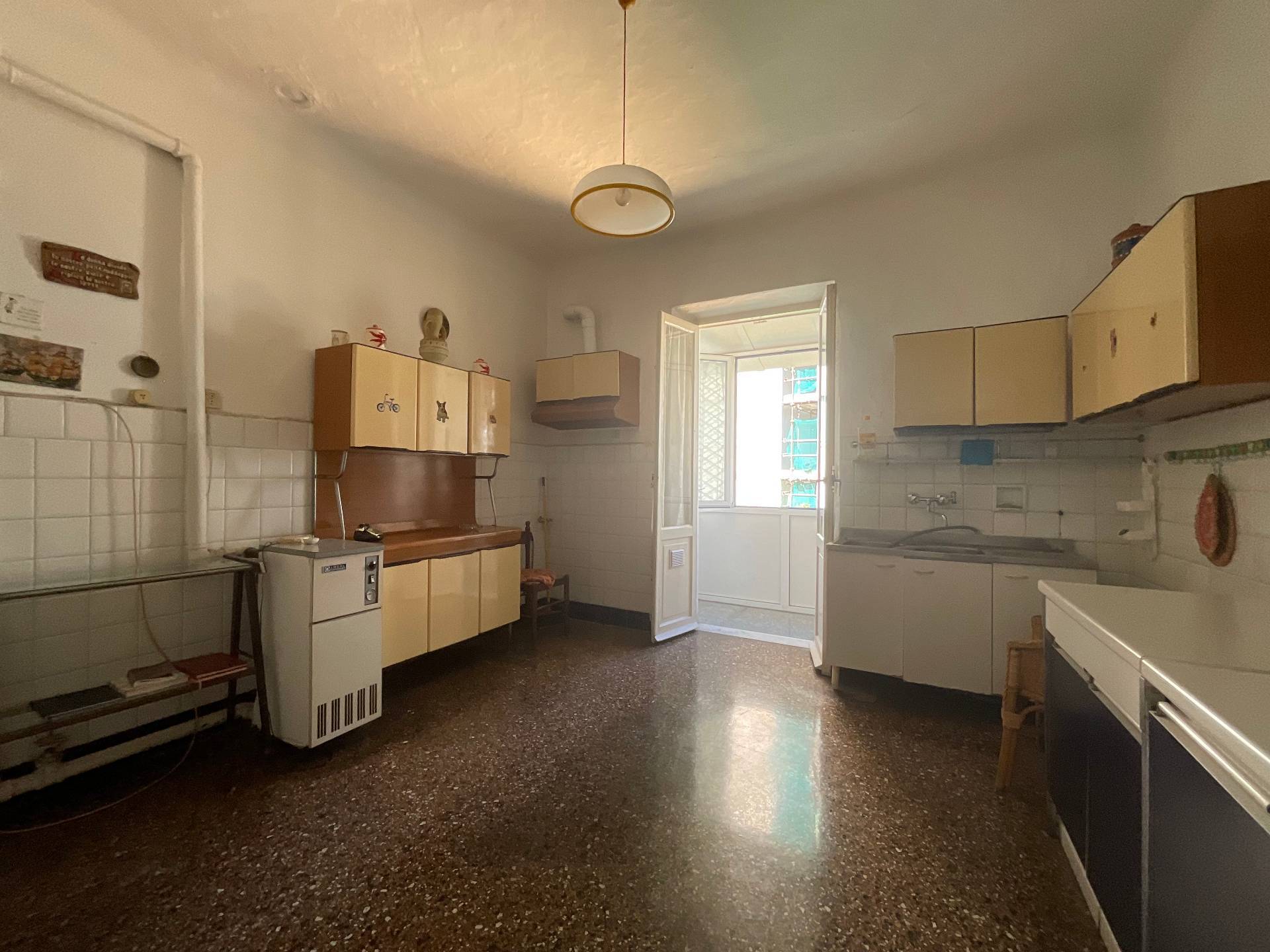 Appartamento in vendita a Savona, Villetta