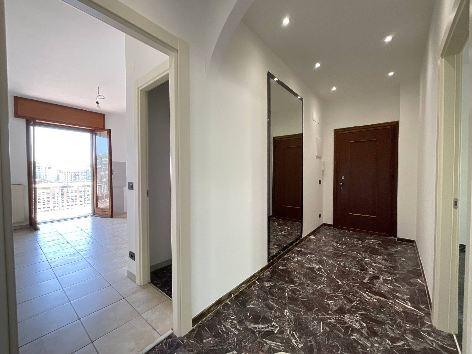 Appartamento in vendita a Savona, Mongrifone