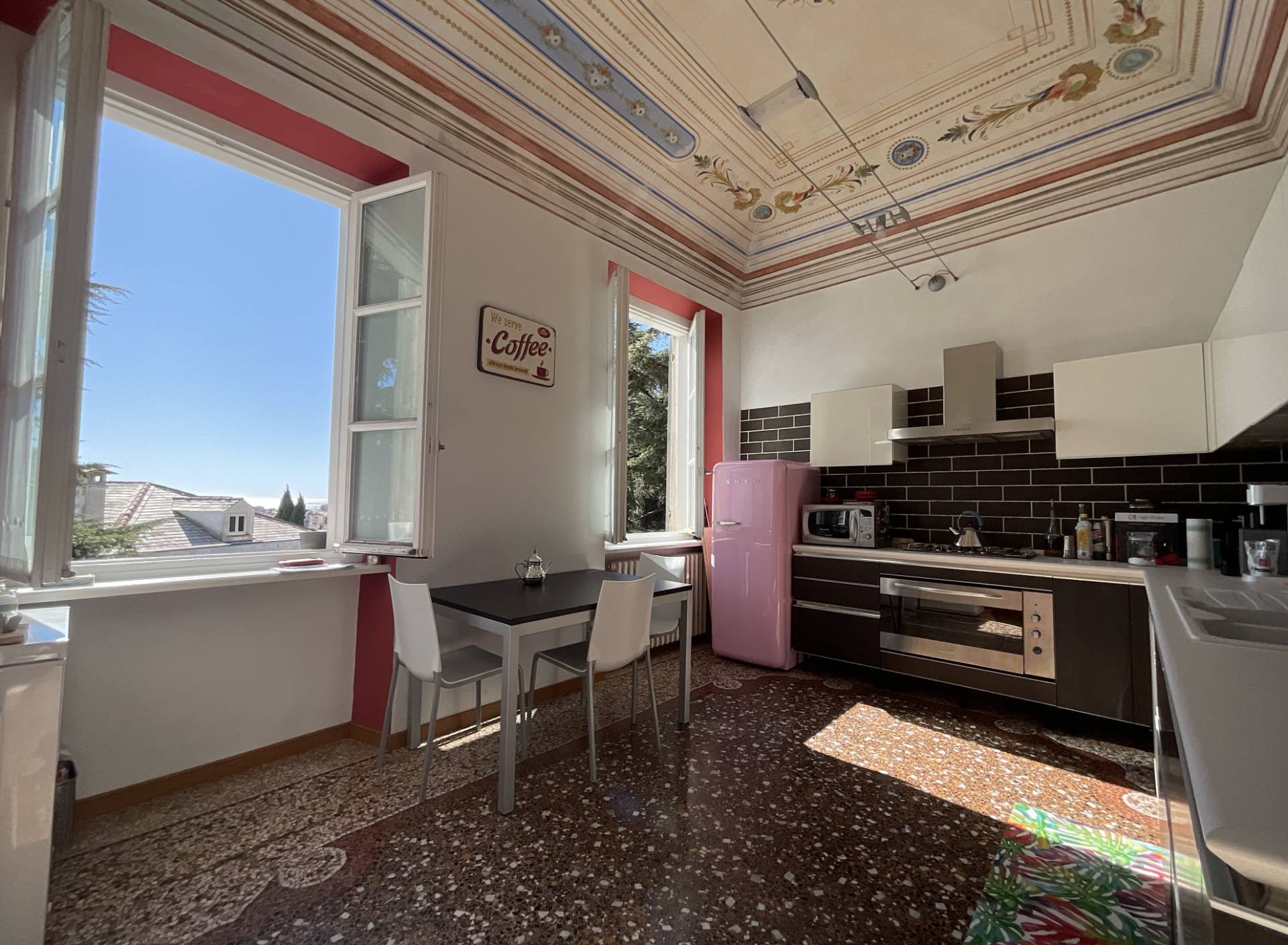 porzione di villa in vendita a Savona, Mongrifone