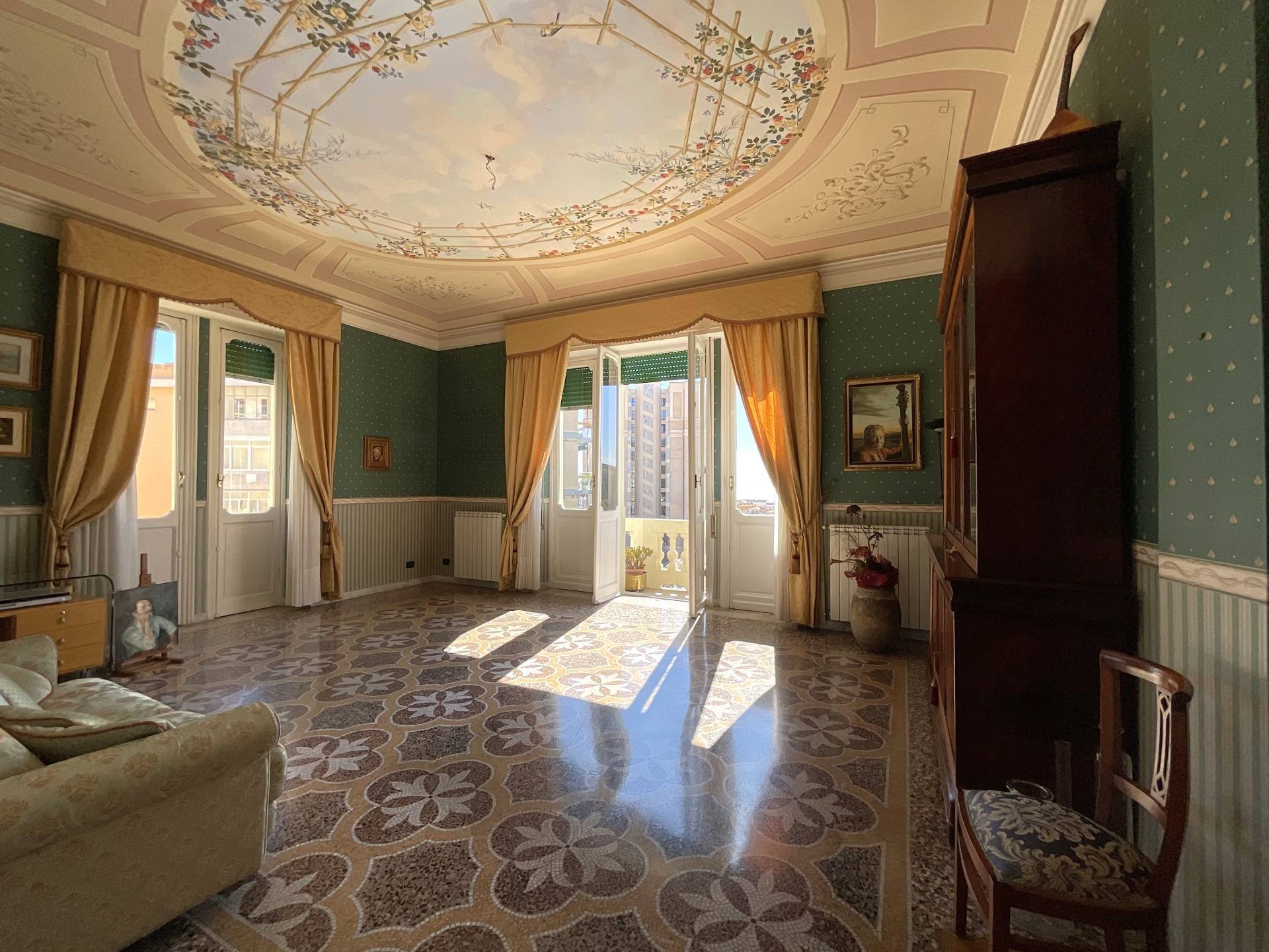 Appartamento in vendita a Savona, Centro
