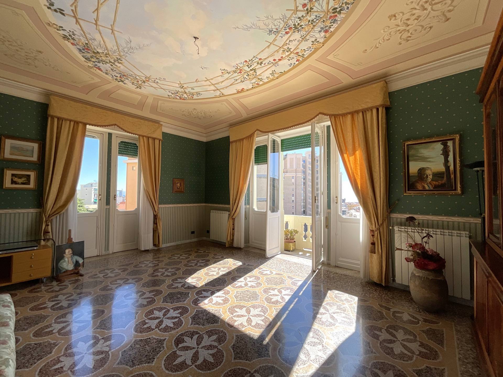 Appartamento in vendita a Savona, Centro