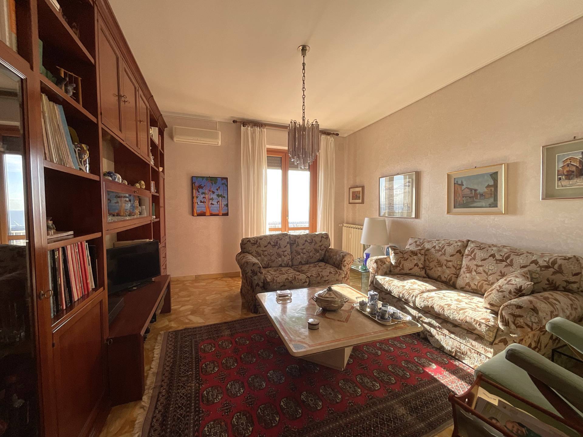 Appartamento in vendita a Savona, Valloria