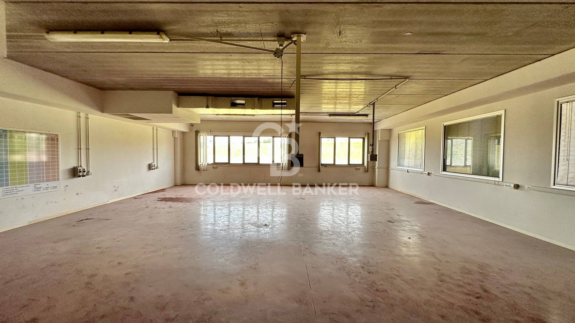 Locale commerciale in vendita a Formello, Le Macere