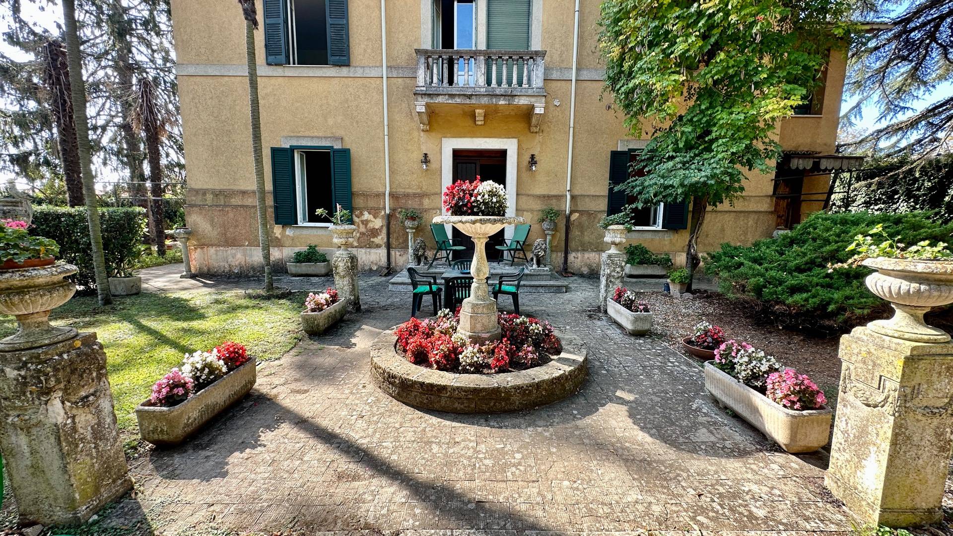 Villa in vendita a Manziana