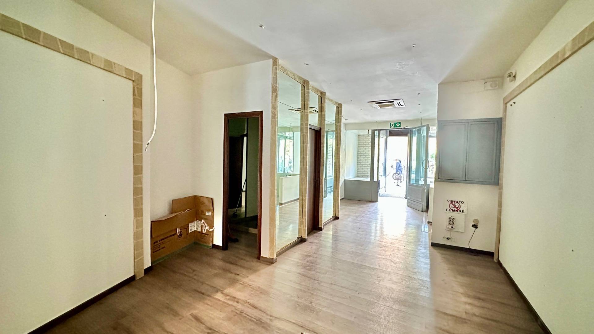 Locale commerciale in vendita a Roma, Trieste