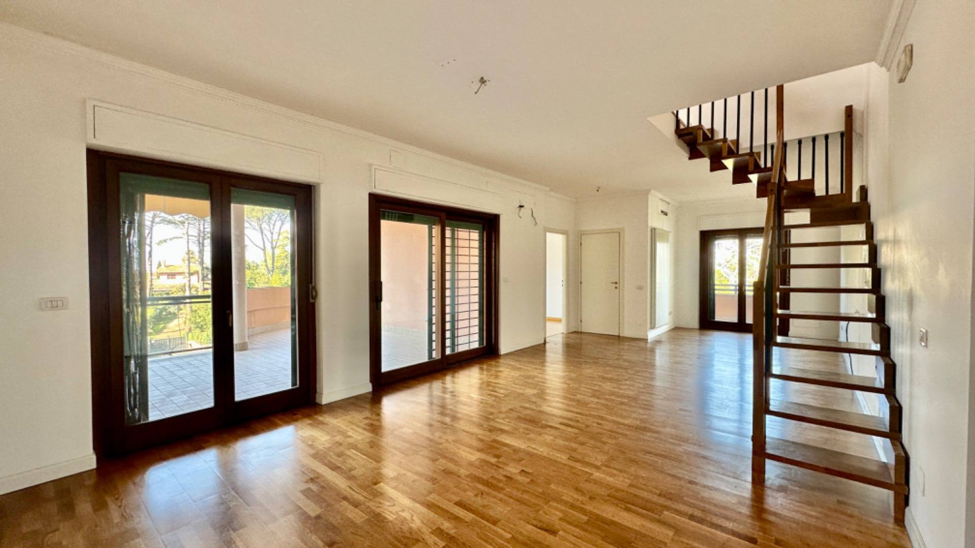 Attico in vendita a Roma, Giustiniana