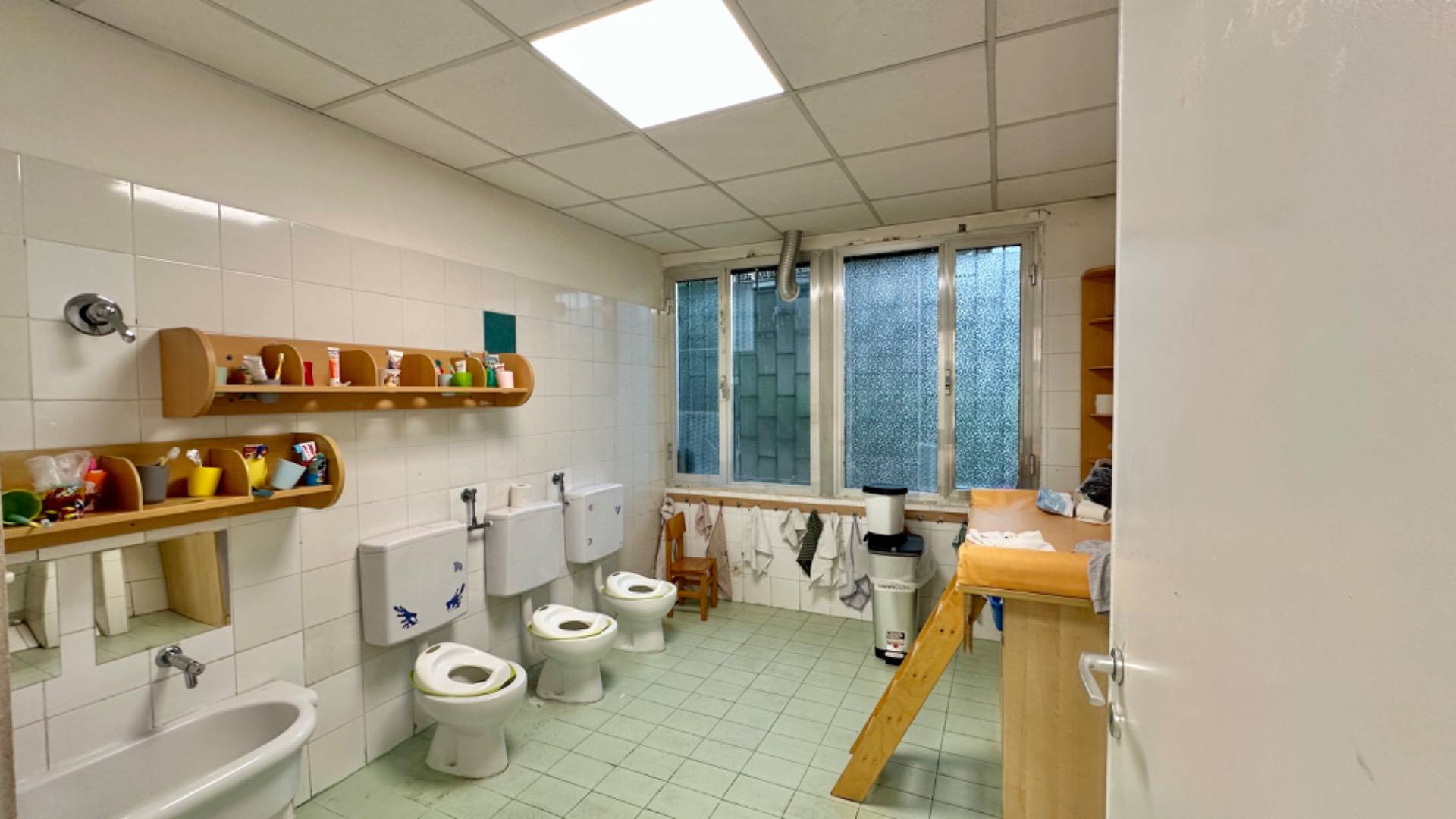 Ufficio in vendita a Roma, EUR