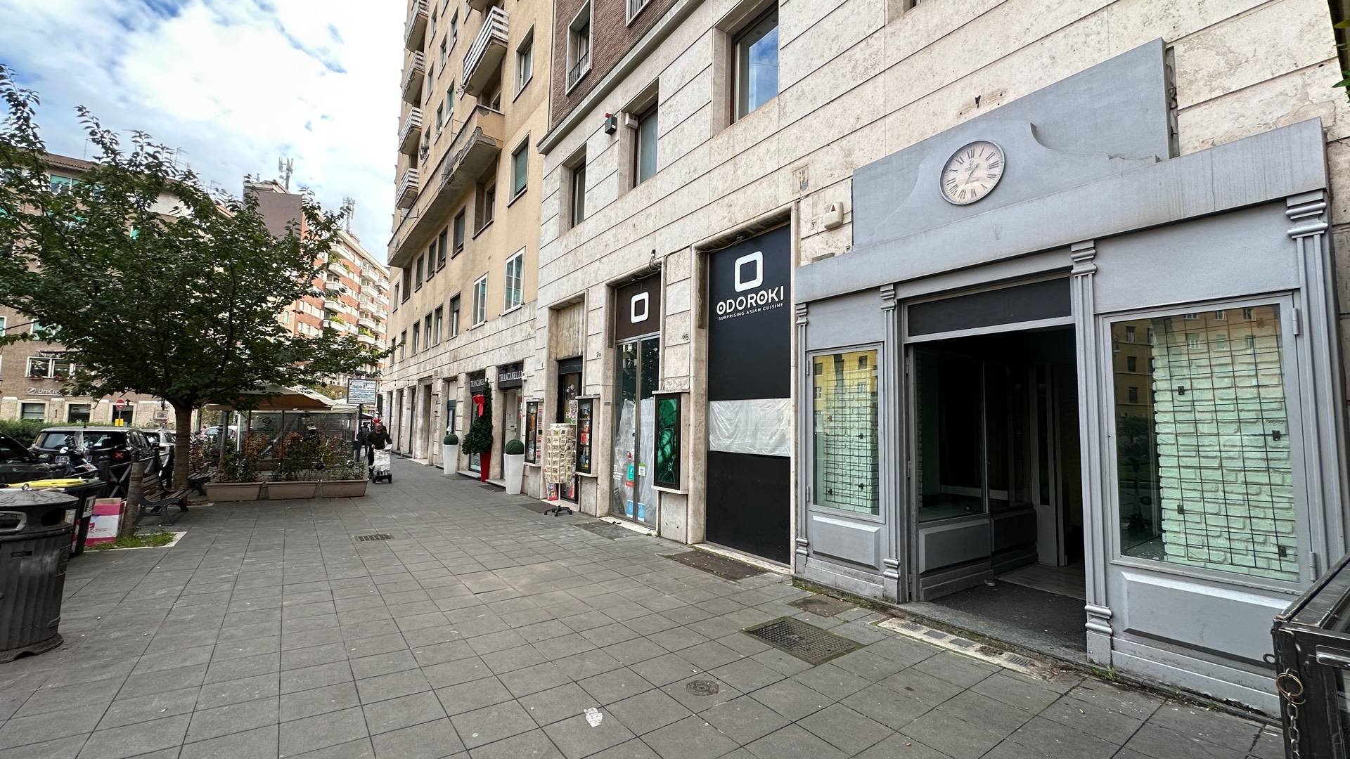 Locale commerciale in vendita a Roma, Trieste