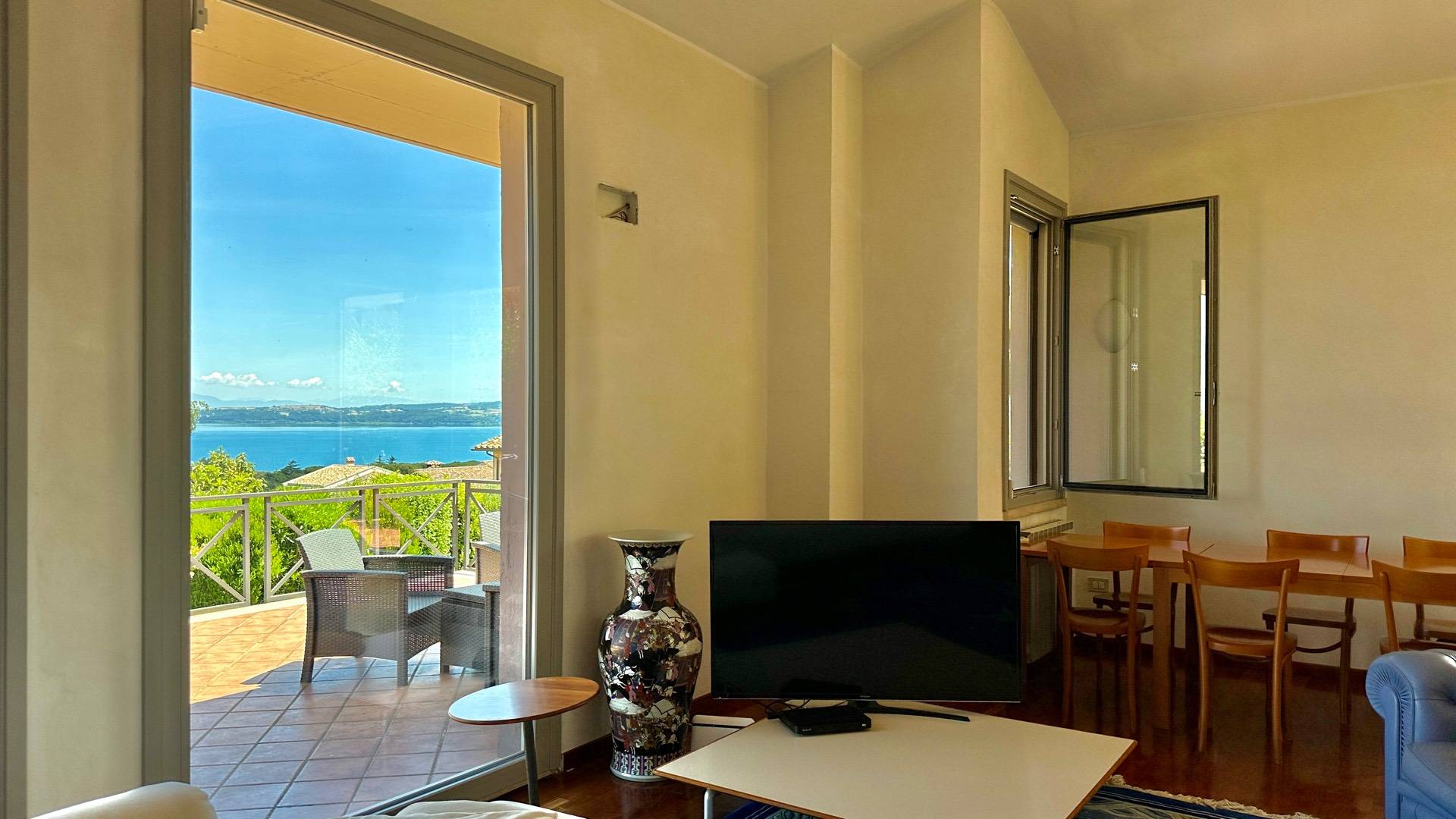 Villa in vendita a Bracciano