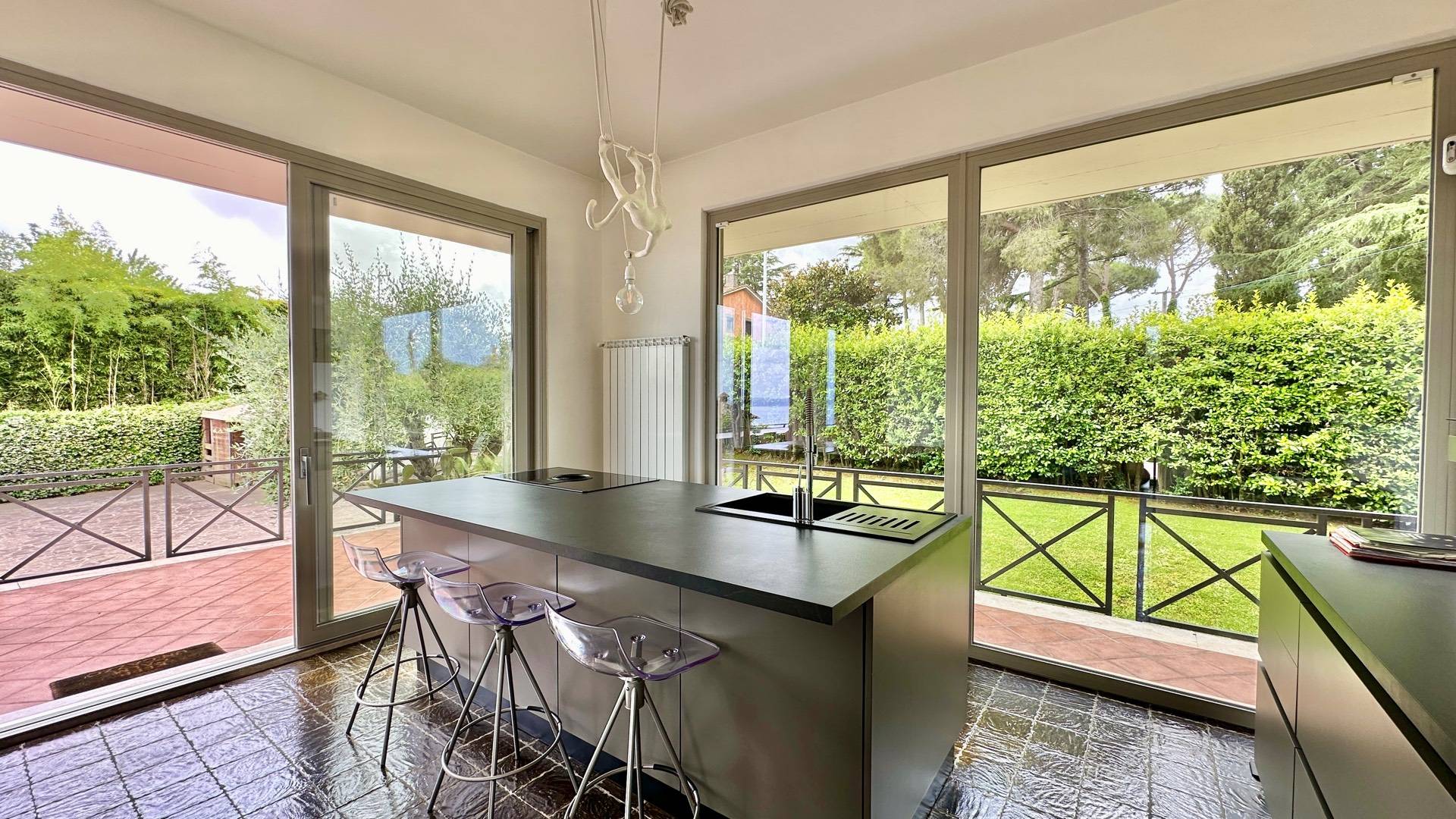 Villa in vendita a Bracciano