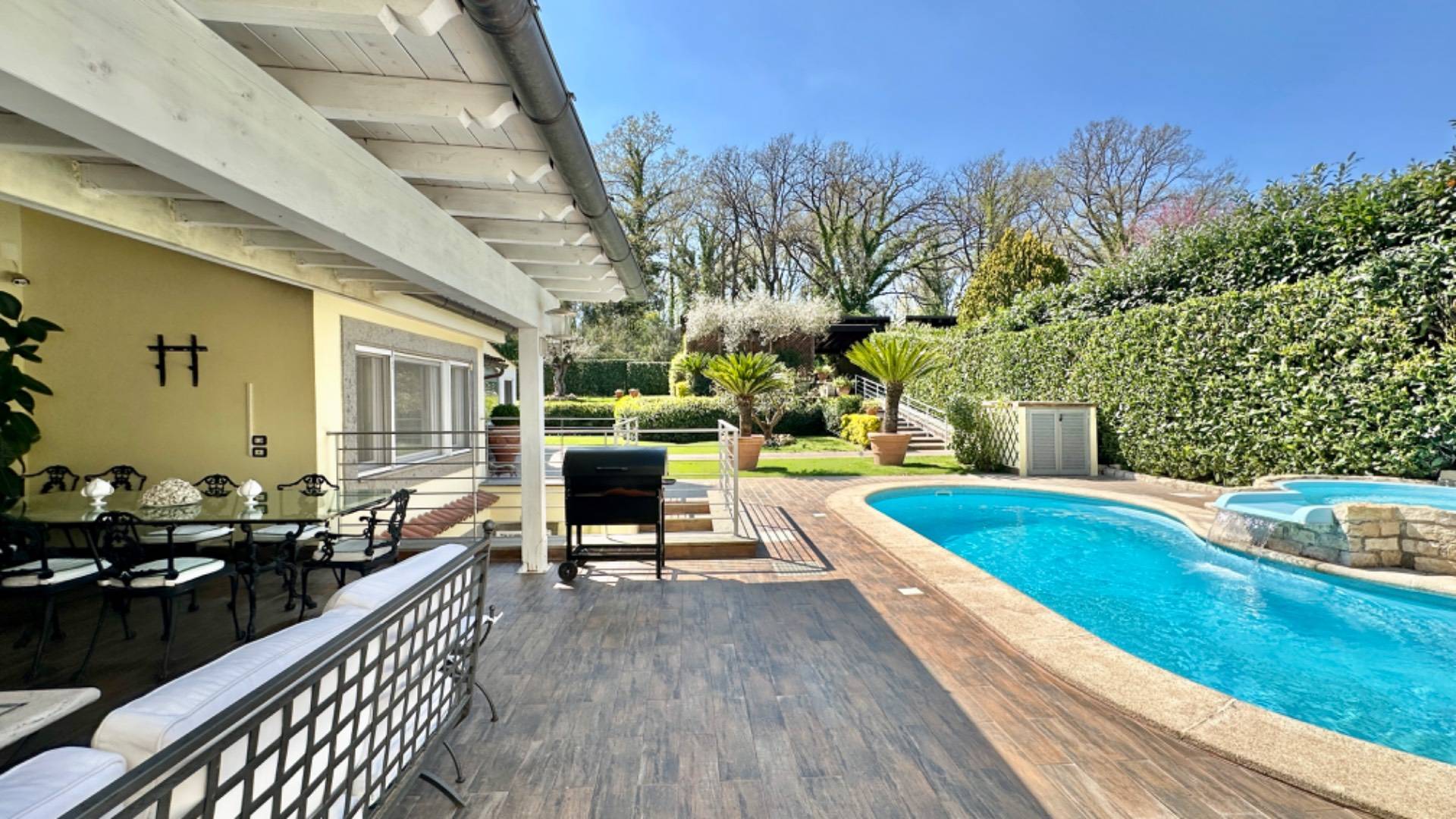 Villa quadrifamiliare in vendita a Roma, Olgiata