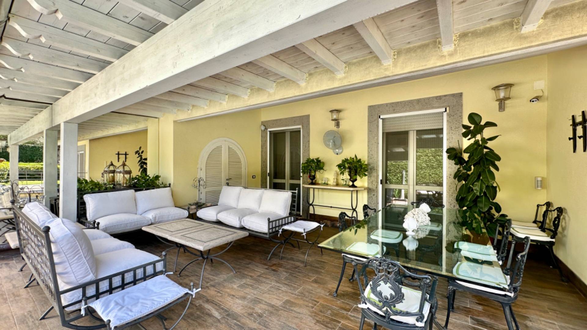 Villa quadrifamiliare in vendita a Roma, Olgiata