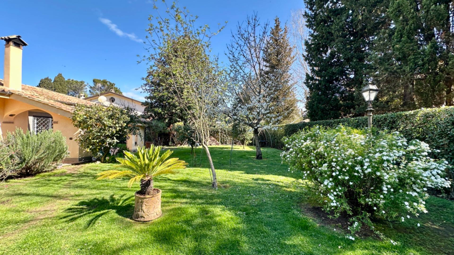 Villa bifamiliare in vendita a Roma, Olgiata