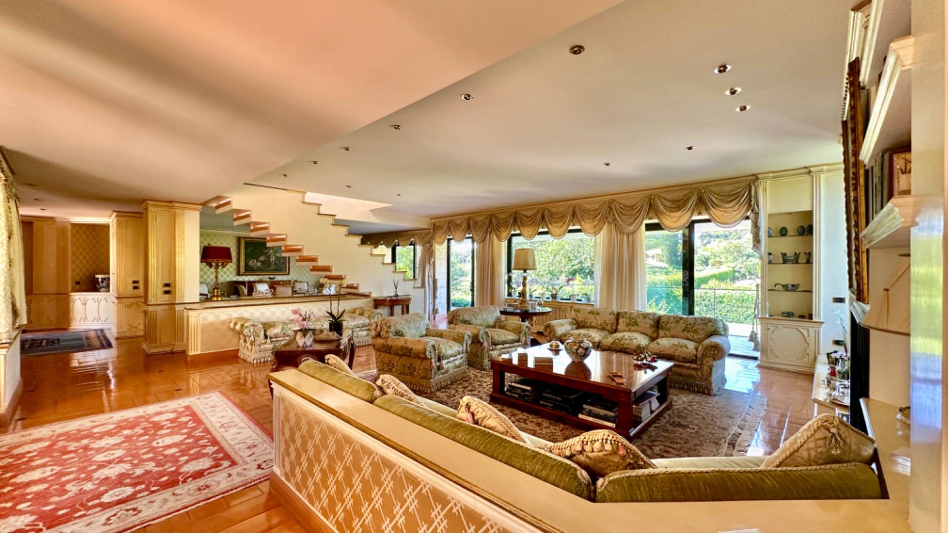 Villa bifamiliare in vendita a Roma, Olgiata