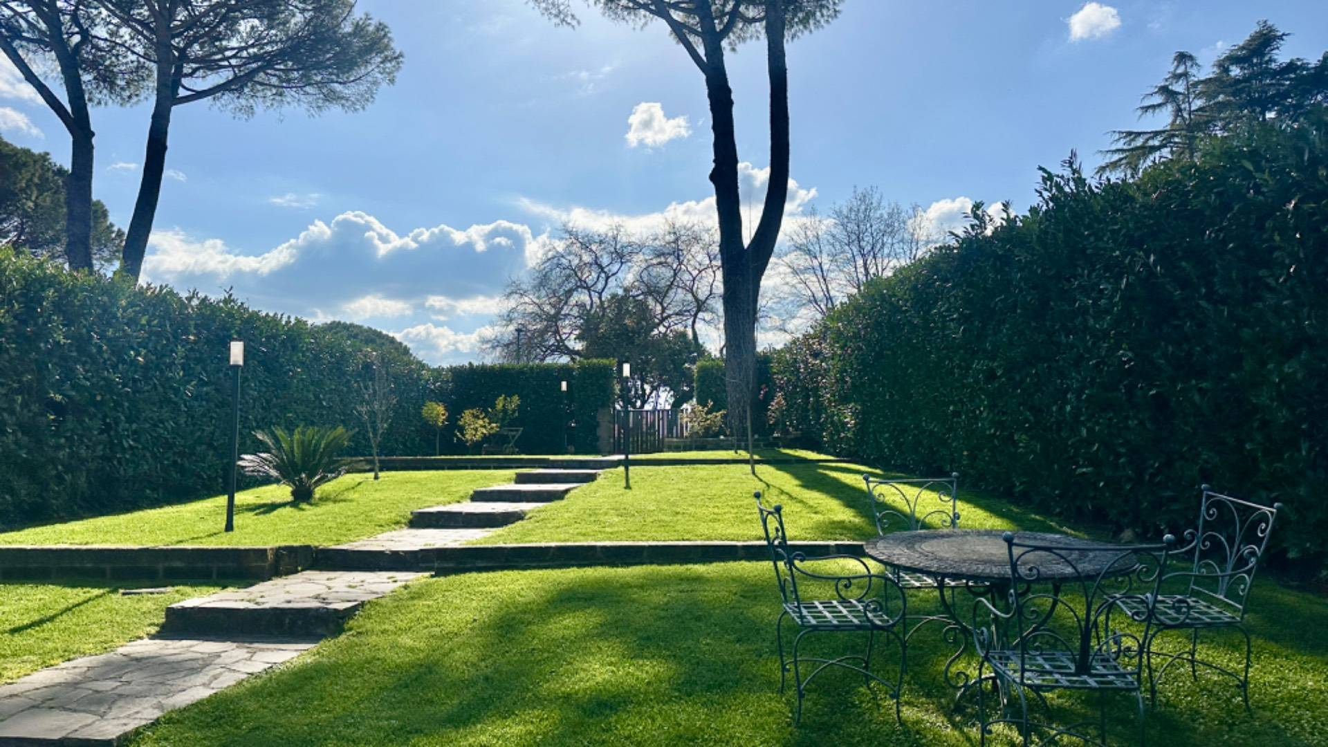 Villa bifamiliare in vendita a Roma, Olgiata