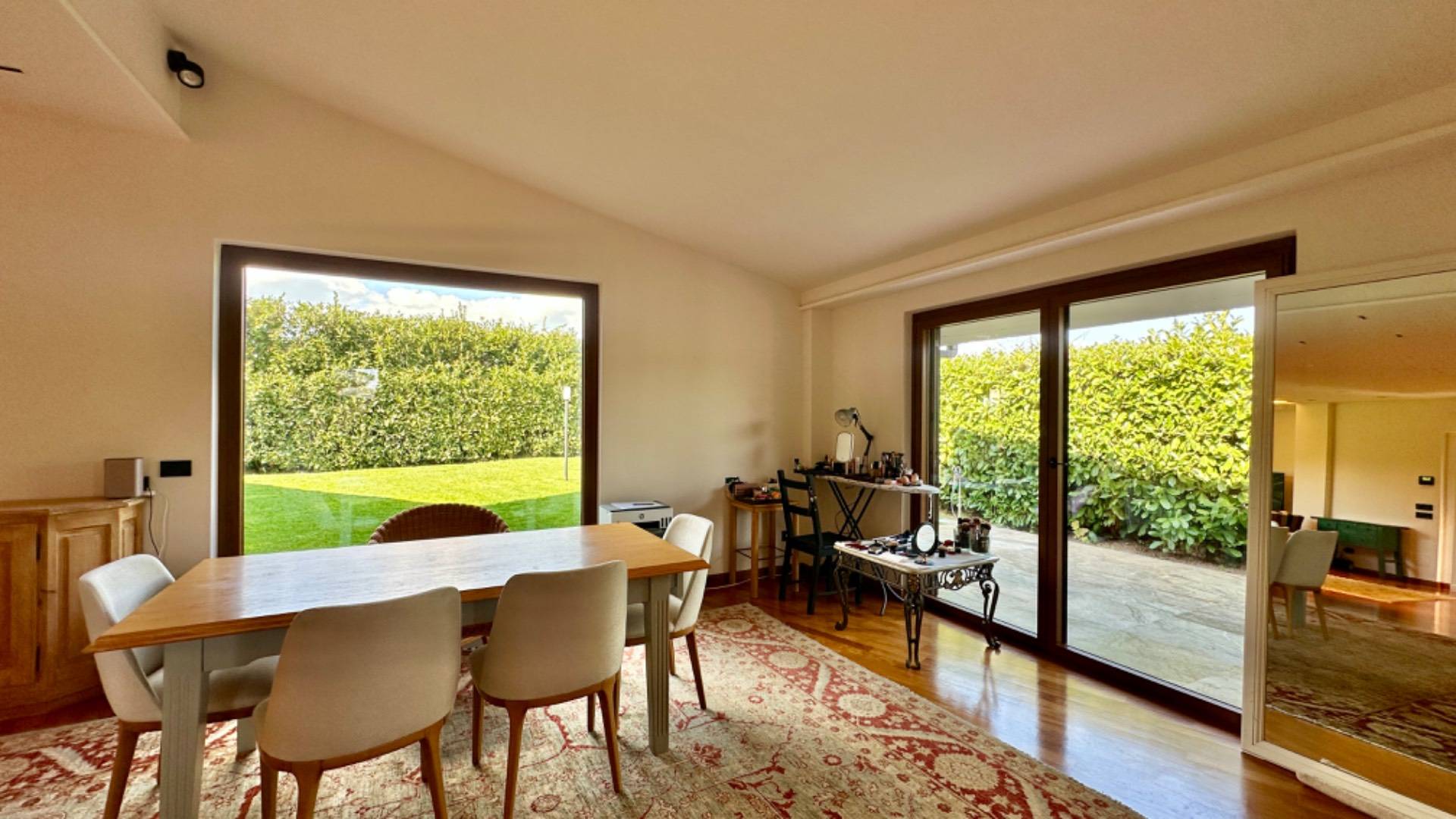 Villa bifamiliare in vendita a Roma, Olgiata