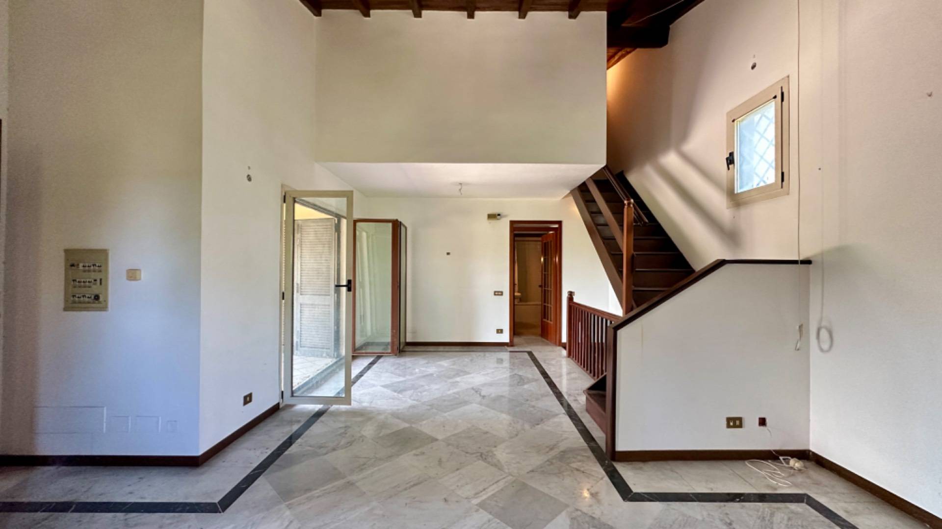 Villa bifamiliare in vendita a Roma, Ardeatino