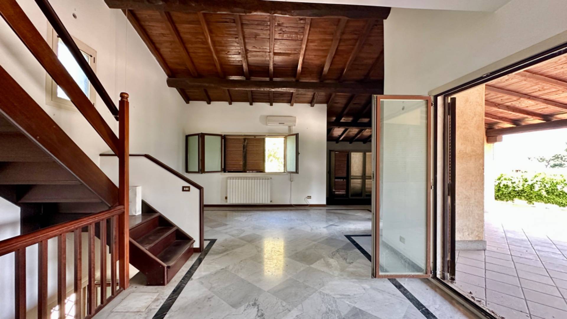 Villa bifamiliare in vendita a Roma, Ardeatino