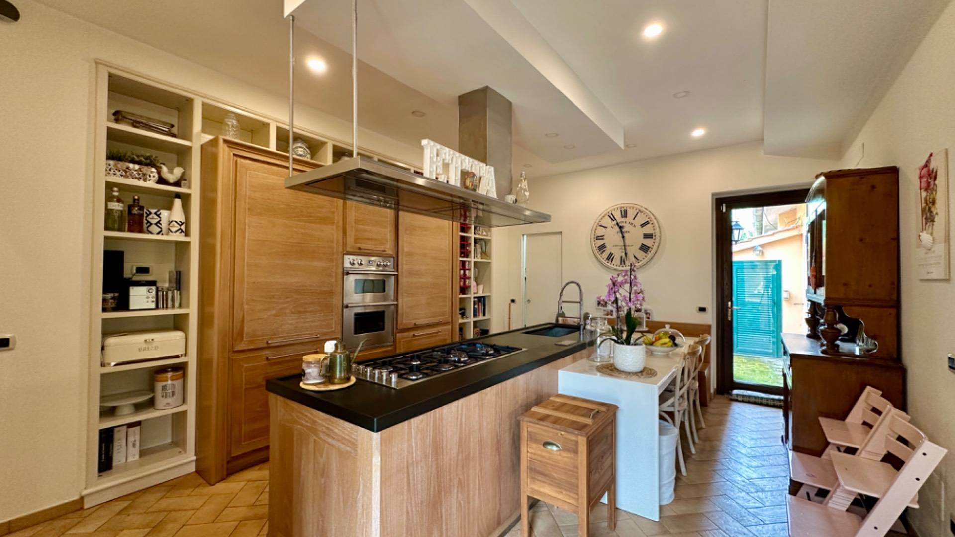 Villa in vendita a Campagnano di Roma, Loc. Selva Grossa
