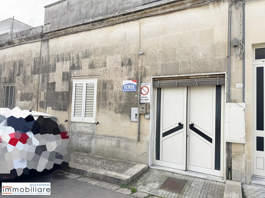 Casa indipendente con giardino in via vittorio veneto 82, Melpignano