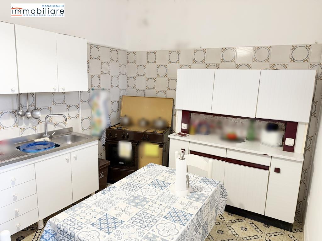 Casa indipendente con giardino in via martiri dlla resistenza 43, Martano