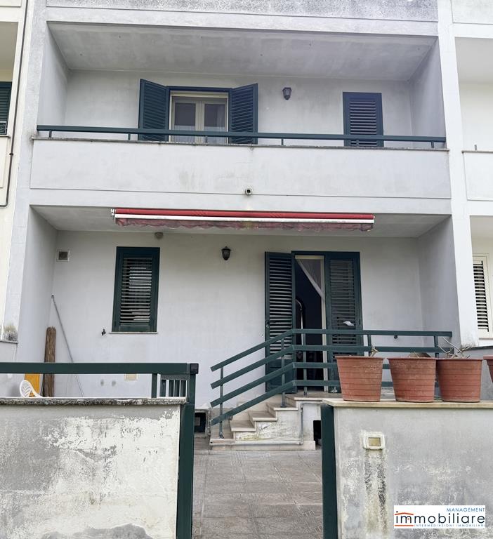 Casa indipendente con giardino in via leonardo mascello 70, Castrignano de' Greci