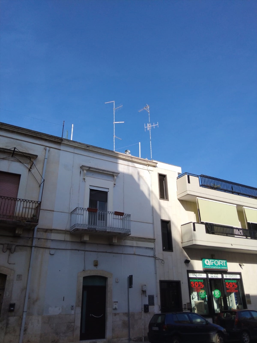 Casa indipendente con box, Modugno zona centrale