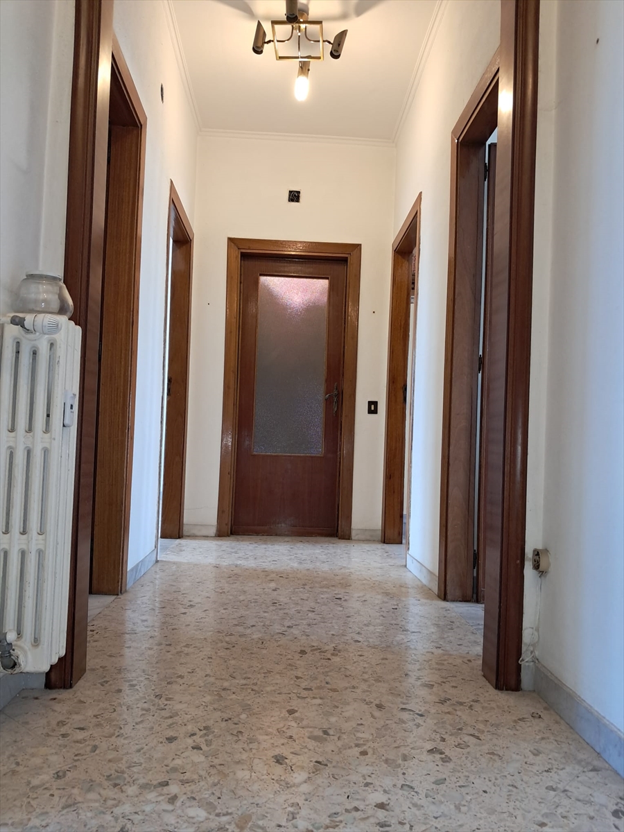 Trilocale da ristrutturare, Modugno zona vigili