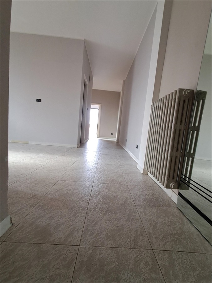 Trilocale in vendita, Modugno centro