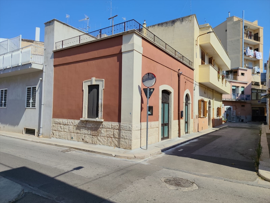 Casa indipendente in vendita, Modugno via roma