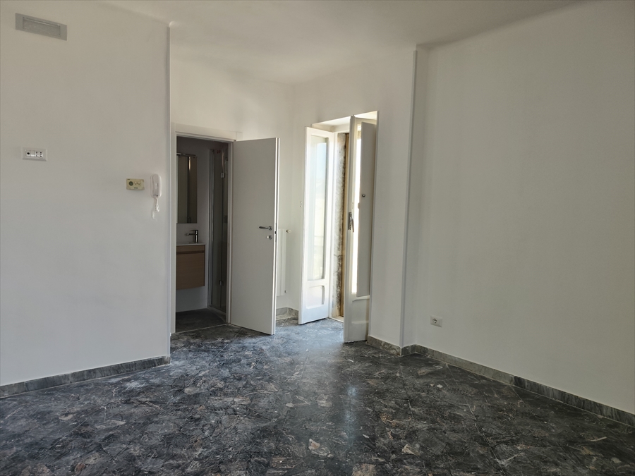 Bilocale ristrutturato, Modugno centro storico