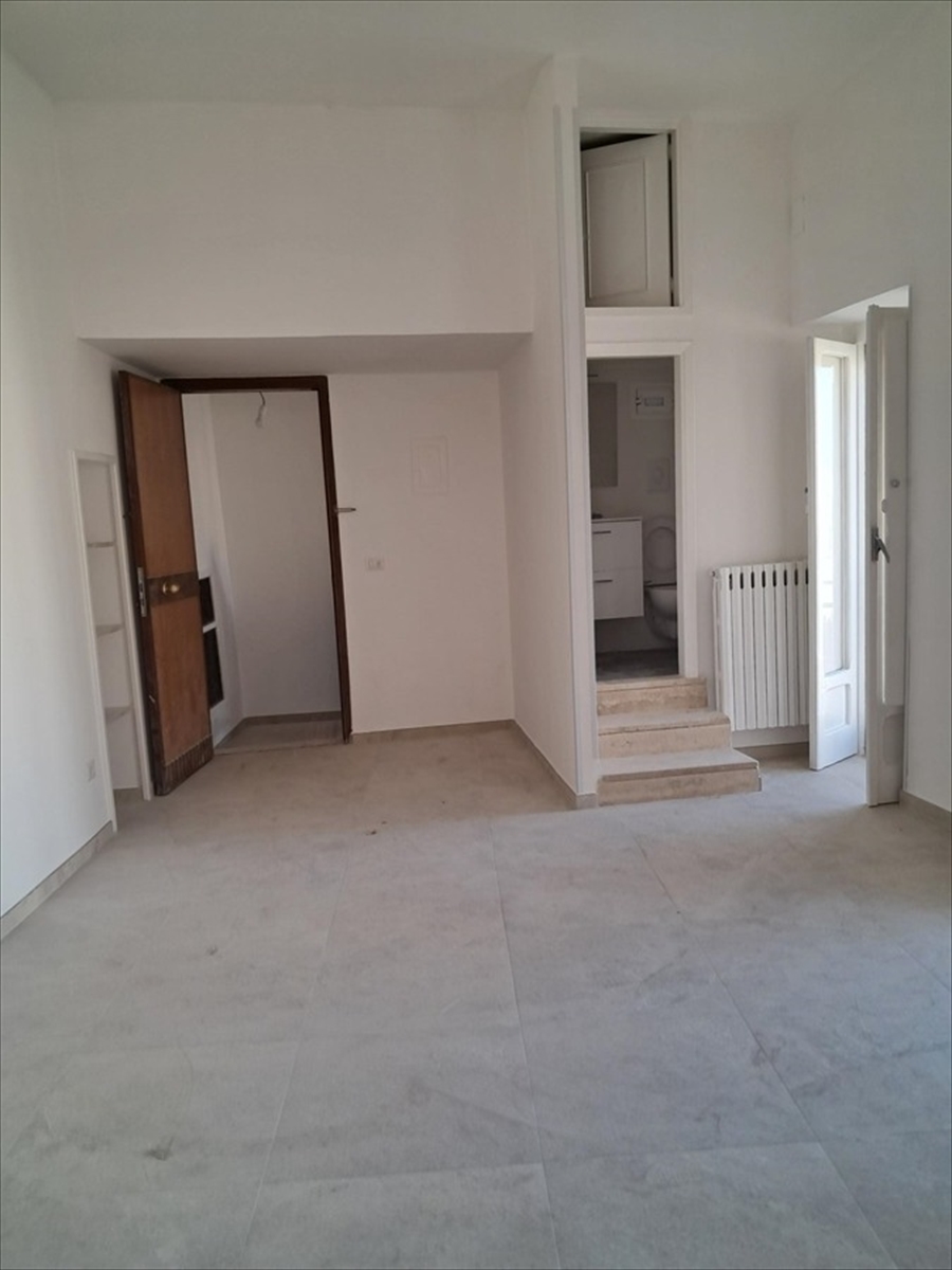 Bilocale ristrutturato, Modugno centro storico
