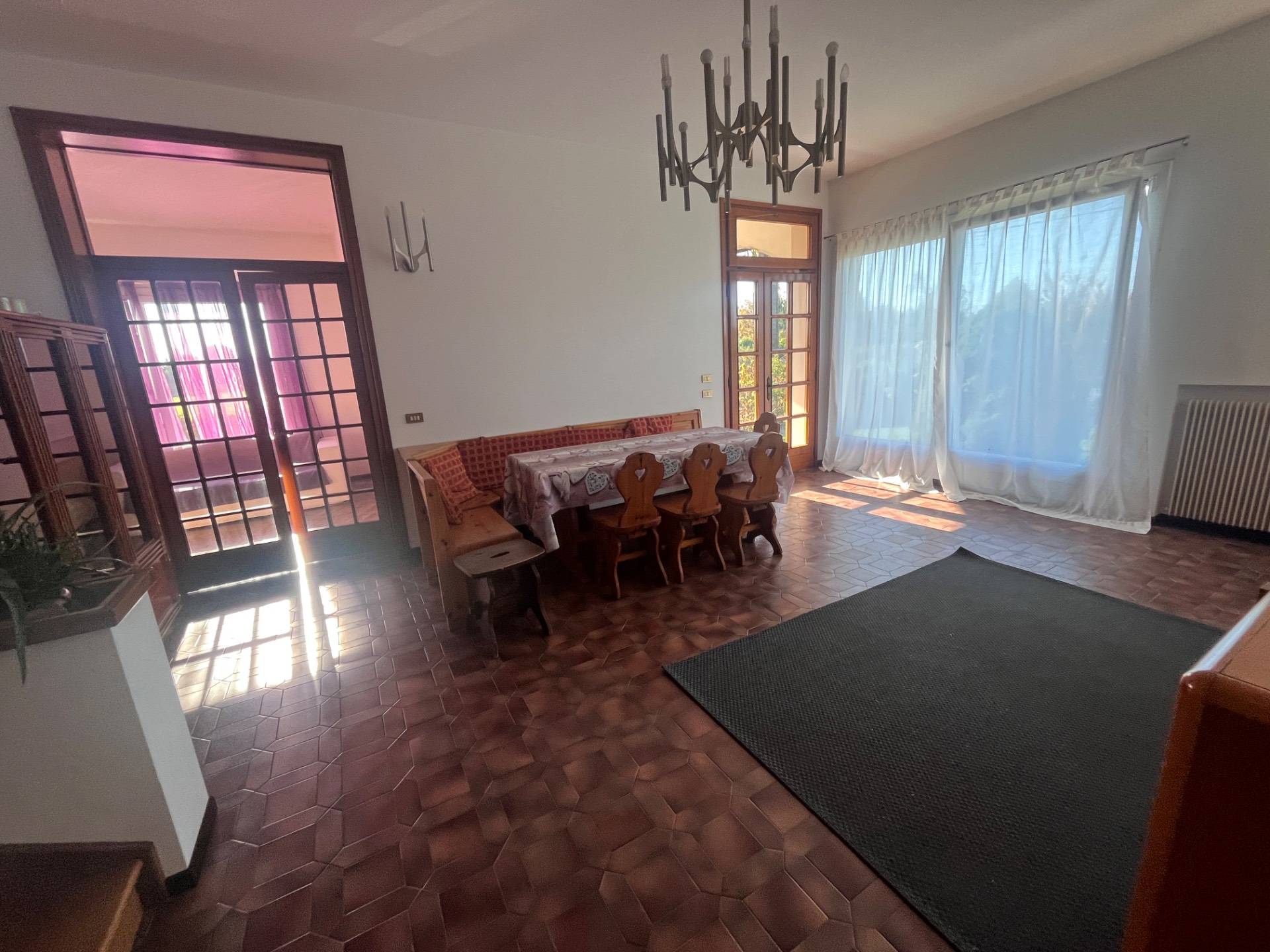 CASA SINGOLA CON TRE CAMERE in vendita a Carbonera, Pezzan