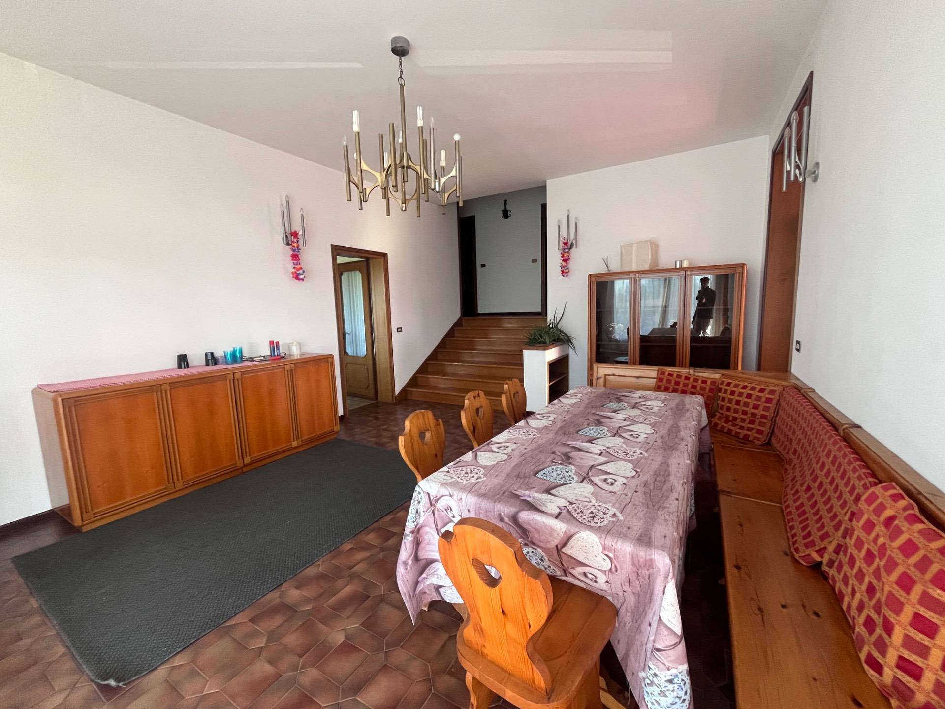 CASA SINGOLA CON TRE CAMERE in vendita a Carbonera, Pezzan