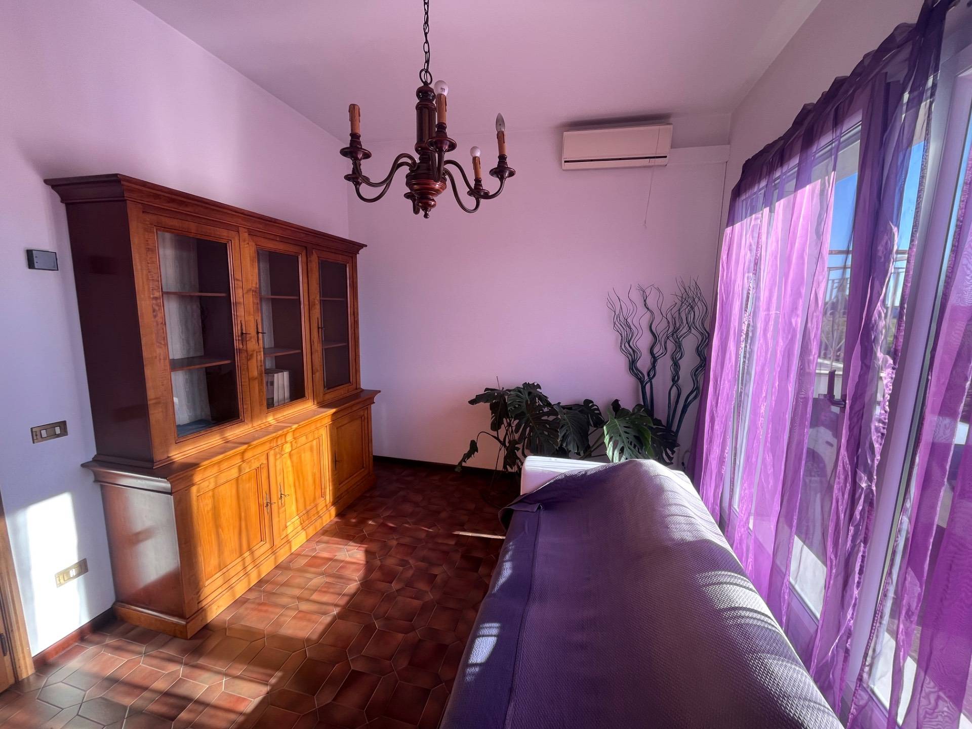 CASA SINGOLA CON TRE CAMERE in vendita a Carbonera, Pezzan