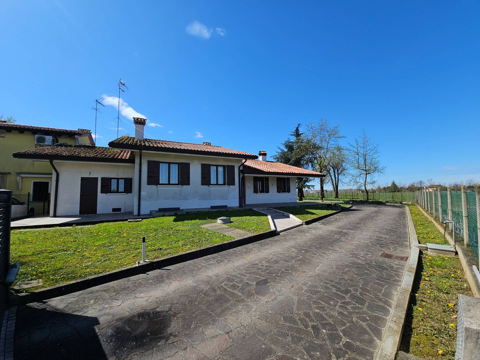 BIVILLA in vendita a Casale sul Sile