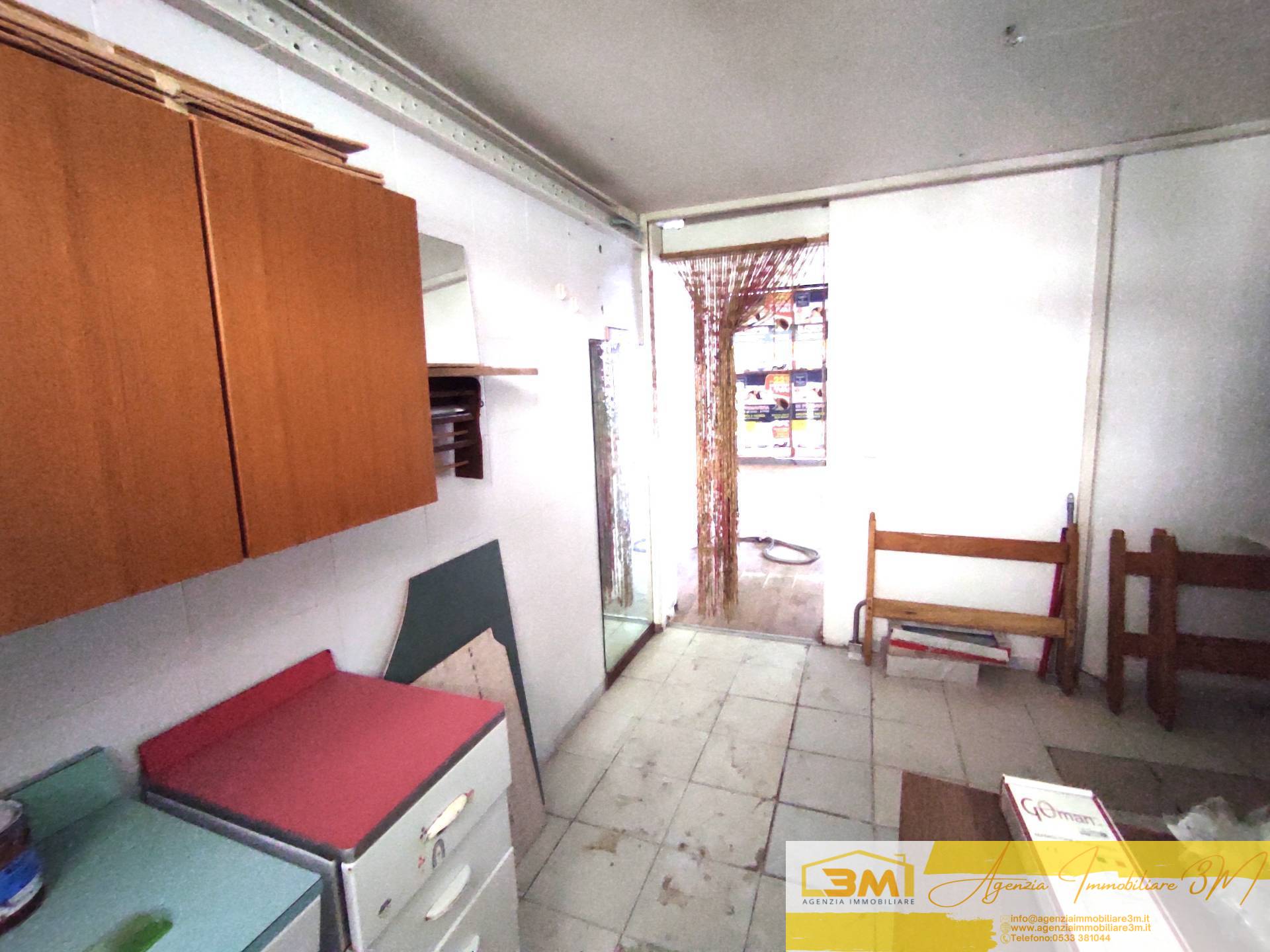 Locale commerciale in vendita a Comacchio, Lido degli Estensi