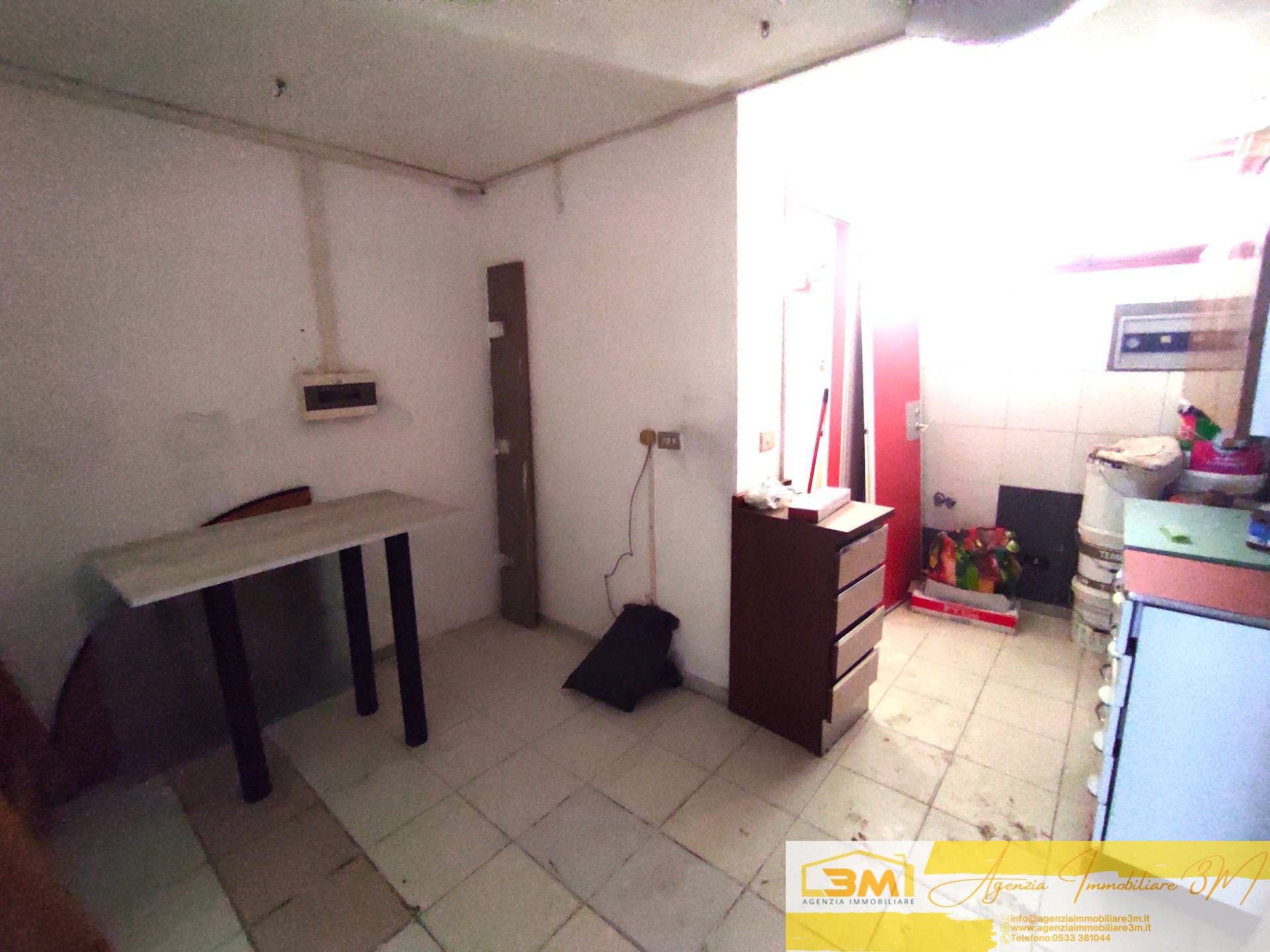 Locale commerciale in vendita a Comacchio, Lido degli Estensi