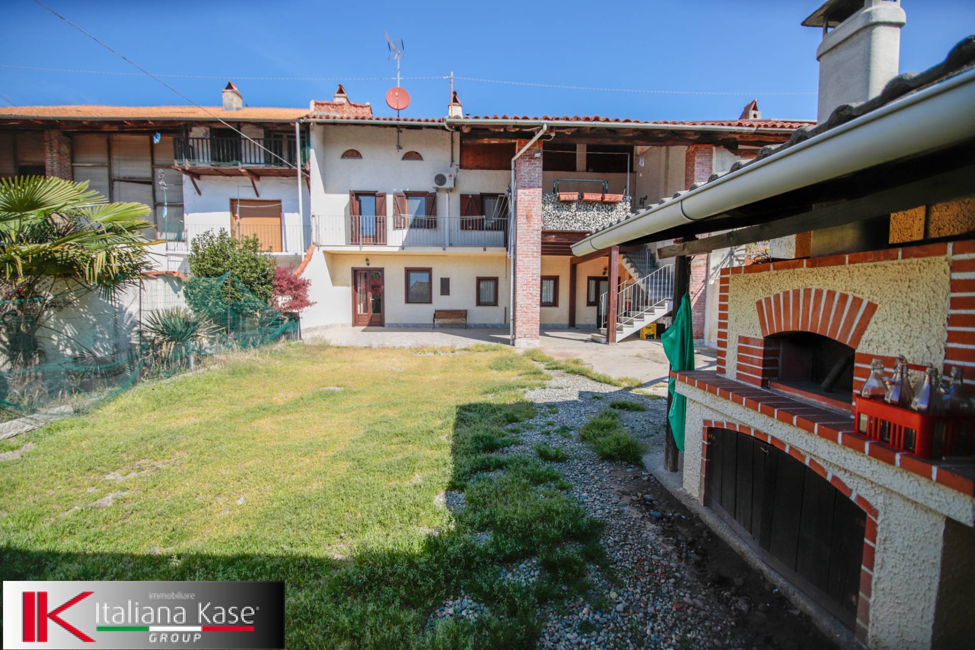 Casa indipendente con terrazzo a San Giusto Canavese