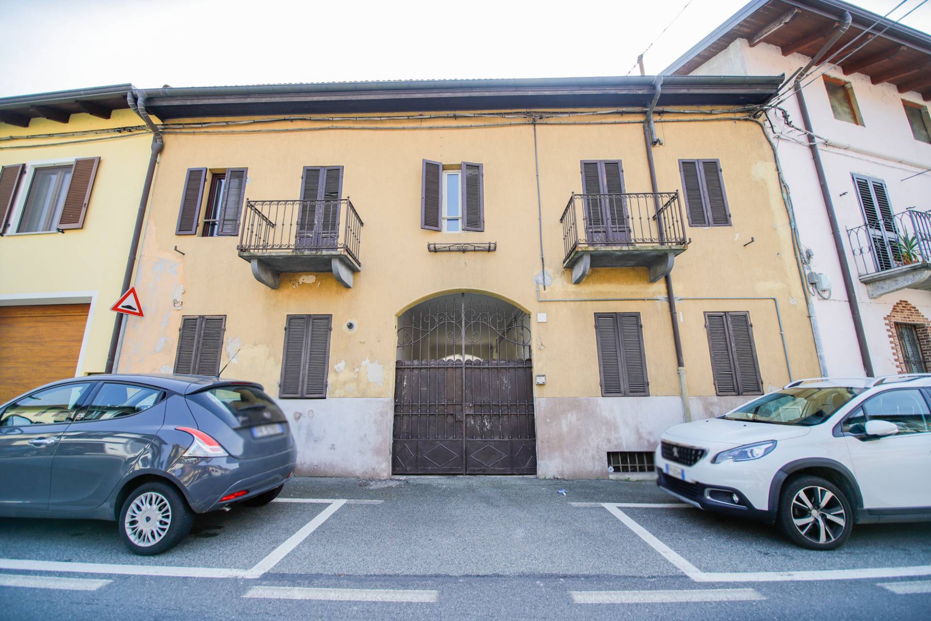 Casa indipendente con terrazzo a San Giorgio Canavese